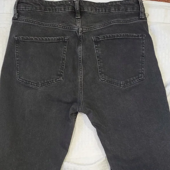 Zara Charcoal Distressed Crop Jeans - Picture 9 of 12